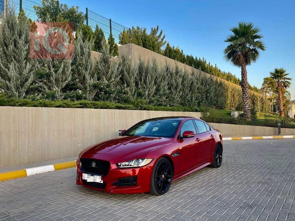 Jaguar XE